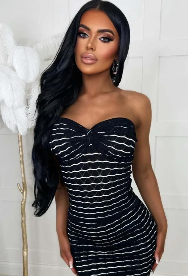 SOY u0026 CO Earn Your Stripes Monochrome Stretch Striped Twist Front Bandeau Co-Ord Set<Women Co-Ords