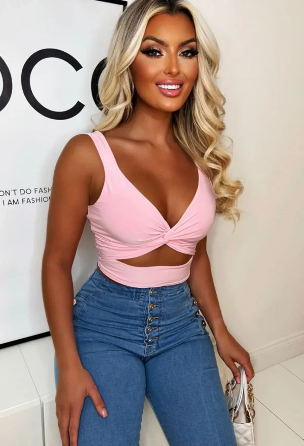 STYLEWISE Favourite Feeling Baby Pink Cut Out Crop Top<Women Crop Tops & Bralets