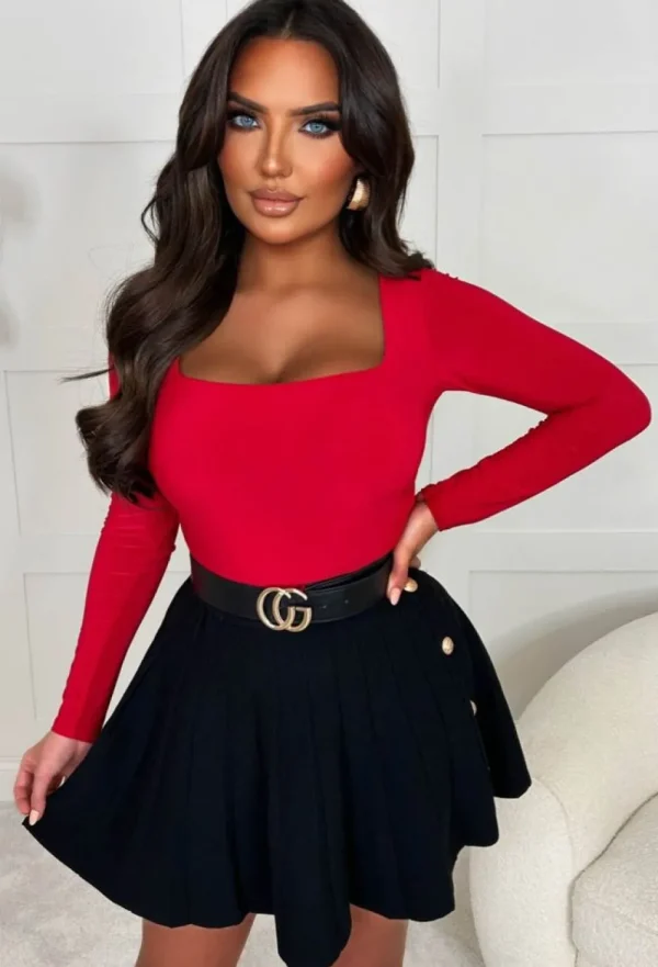 SOFT TOUCH Girl Like Me Red Square Neck Long Sleeve Bodysuit<Women Tops