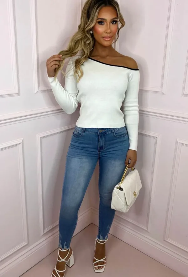 LUCCE Mind Your Business White Off The Shoulder Top<Women Tops