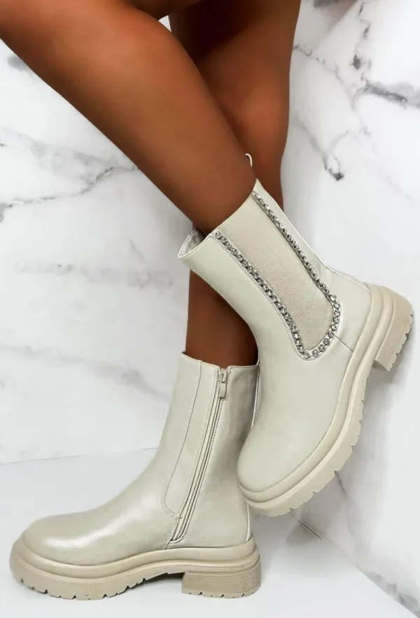 IDEAL SHOES Modern Lux Cream Diamond Embellished Chelsea Boots Limited Edition<Women Boots