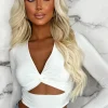 STYLEWISE That Feeling White Stetch Cut Out Crop Top<Women Tops